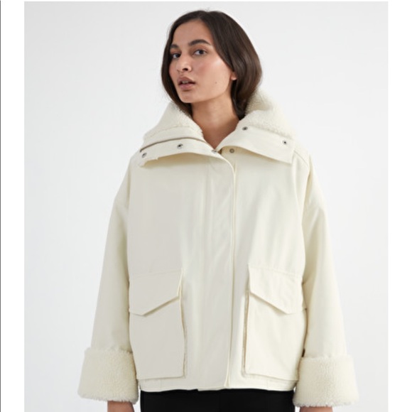 & Other Stories Boxy Oversized Shearling Jacket Black - Picture 2 of 5